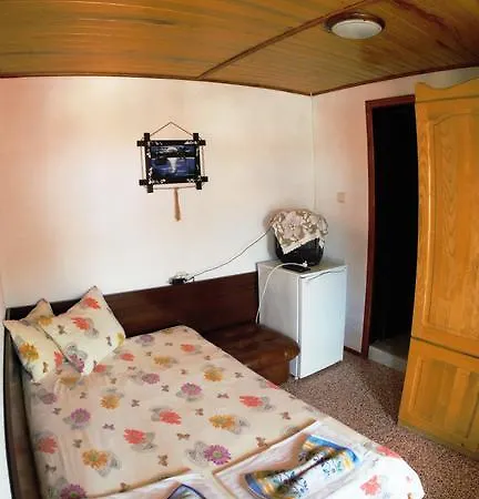 بيت ضيافة Atanasovi House 2*