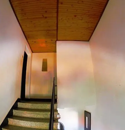 بيت ضيافة Atanasovi House شكوربيلوفتسي