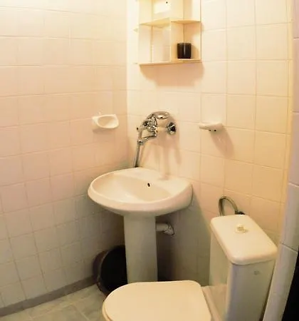 Atanasovi House بيت ضيافة