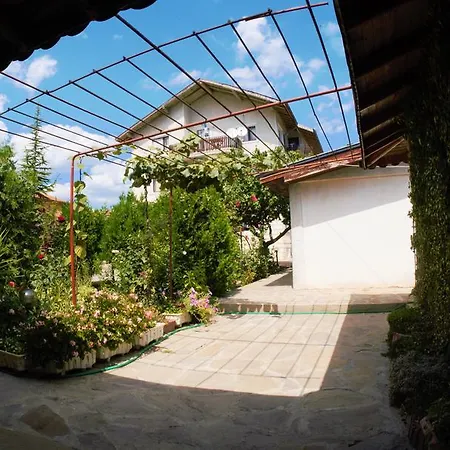 Atanasovi House شكوربيلوفتسي