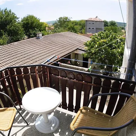 بيت ضيافة Atanasovi House شكوربيلوفتسي