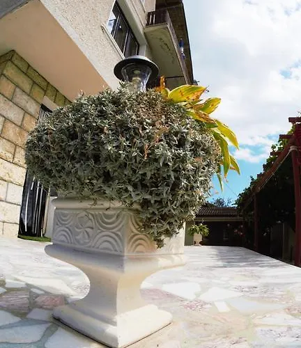 Atanasovi House Gæstehus 2*