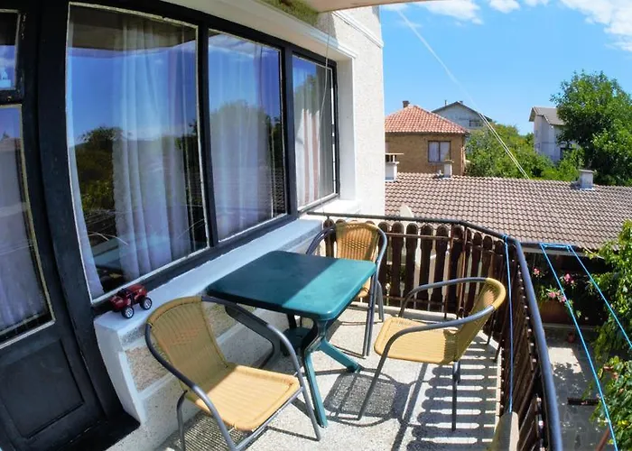 Atanasovi House Casa de hóspedes